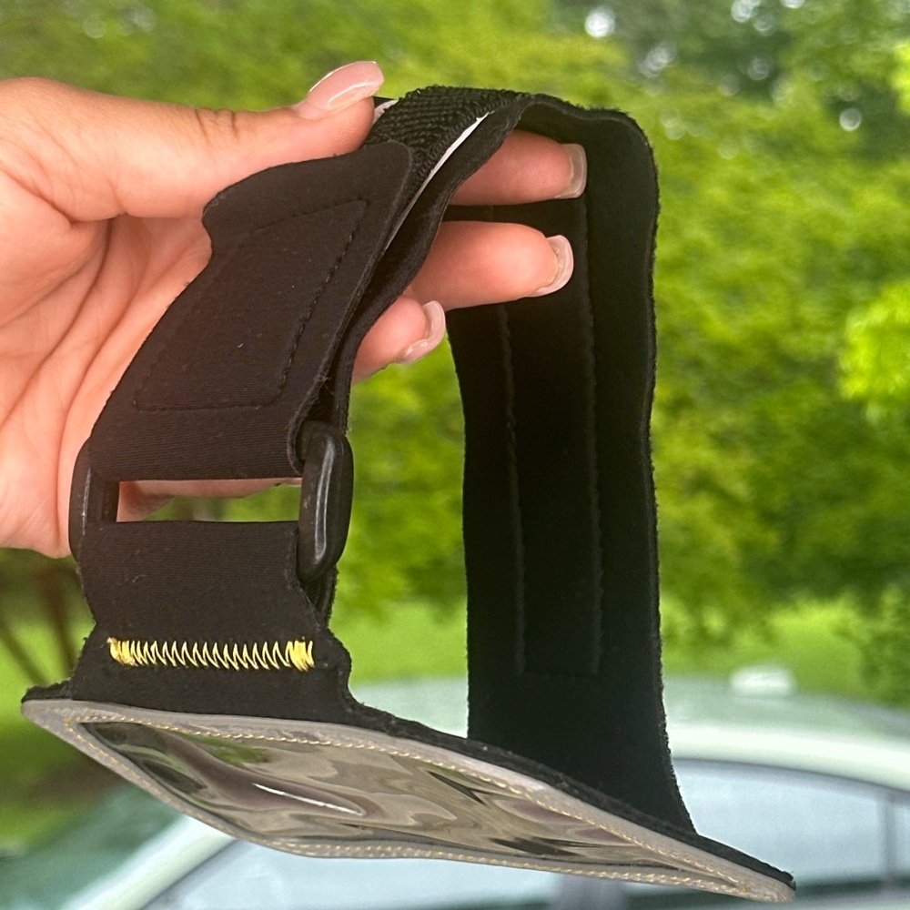 Universal Phone Black Armband Holder with Clear Pocket
